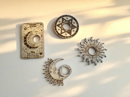 Mini Sphere Sets with Cosmic Holders