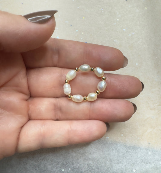 Timeless Pearl – 14K Gold-Filled & Freshwater Pearl Stretch Ring
