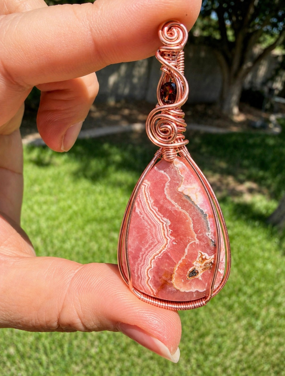 Rosavelle Pendant
