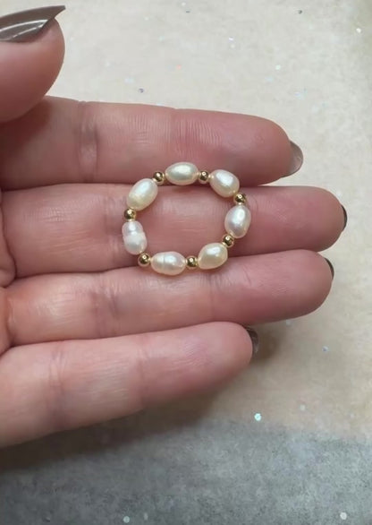 Timeless Pearl – 14K Gold-Filled & Freshwater Pearl Stretch Ring